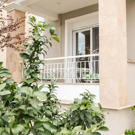 בית נופש Theros House